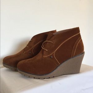 🎁 💝 New women's ankle wedge bootie size 6
